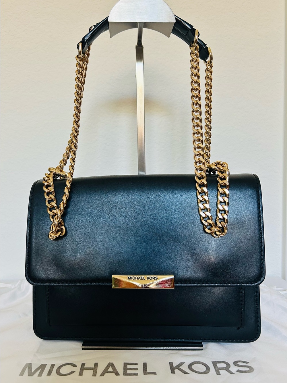 🖤Michael Kors💛 JADE Black Leather 2 way Crossbody with Gold Chain Strap in EUC